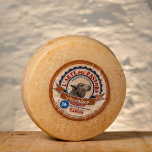 Formaggio pecorino semistagionato